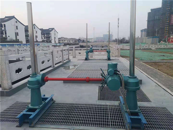 QDA型雙吊點啟閉機(jī)